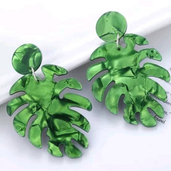 BaubleBar Jewelry - BOGO FREE Green leaf acrylic dangle earrings 🍃🌿